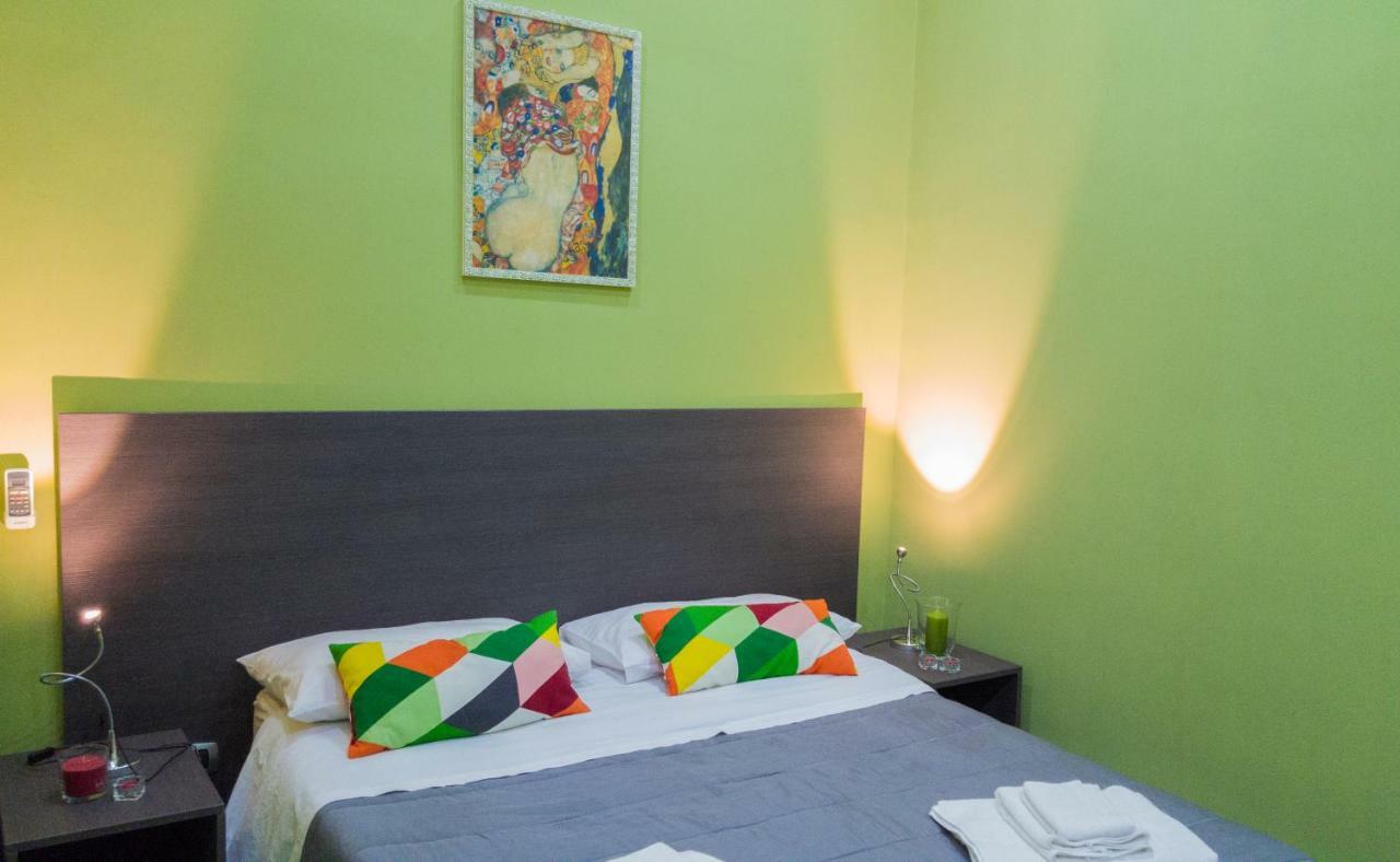 Holiday Naples Art Rooms Εξωτερικό φωτογραφία