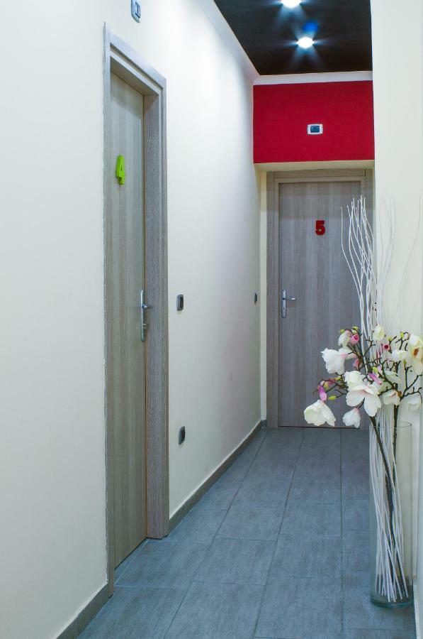 Holiday Naples Art Rooms Εξωτερικό φωτογραφία